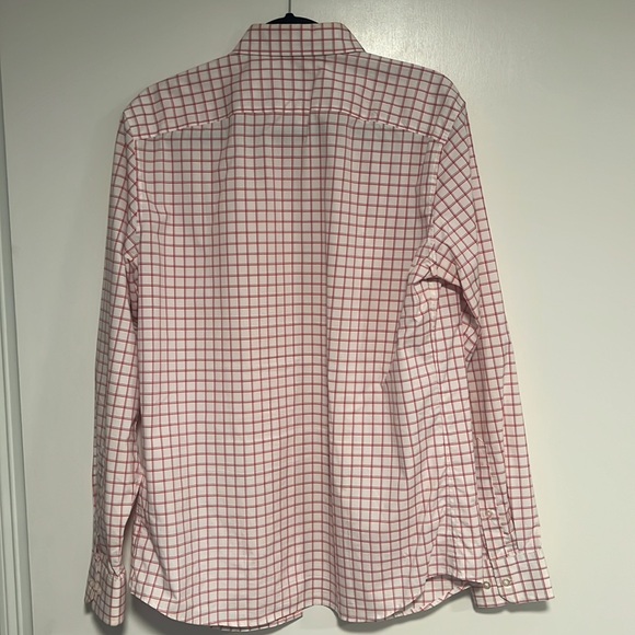 Men’s red and pink striped dress shirt. Slim flex fit. Size medium. - Picture 4 of 7